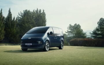 Rent HYUNDAI STARIA (via SAX CAR RENTAL)